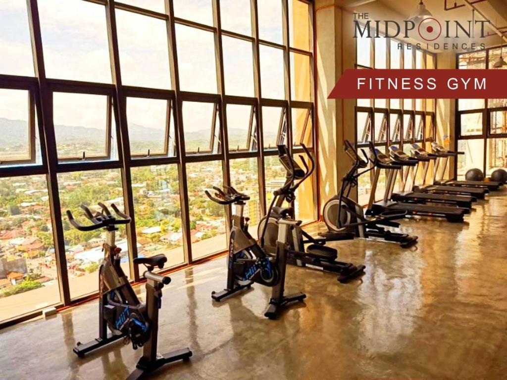 2 Bedroom Condo @ Midpoint Residences W/ City View Mandaue Exterior foto